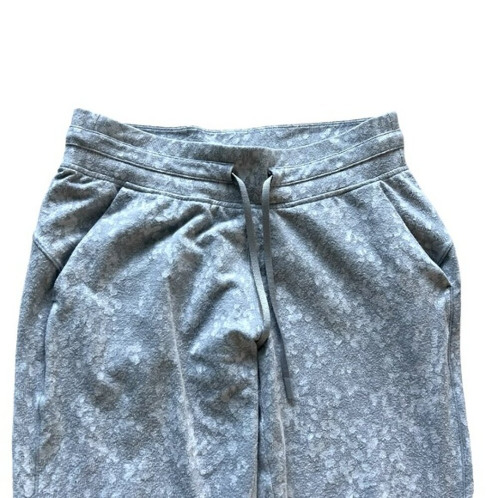 Lululemon Ready to Rulu Jogger Crop Sz 8 - Picture 10 of 11